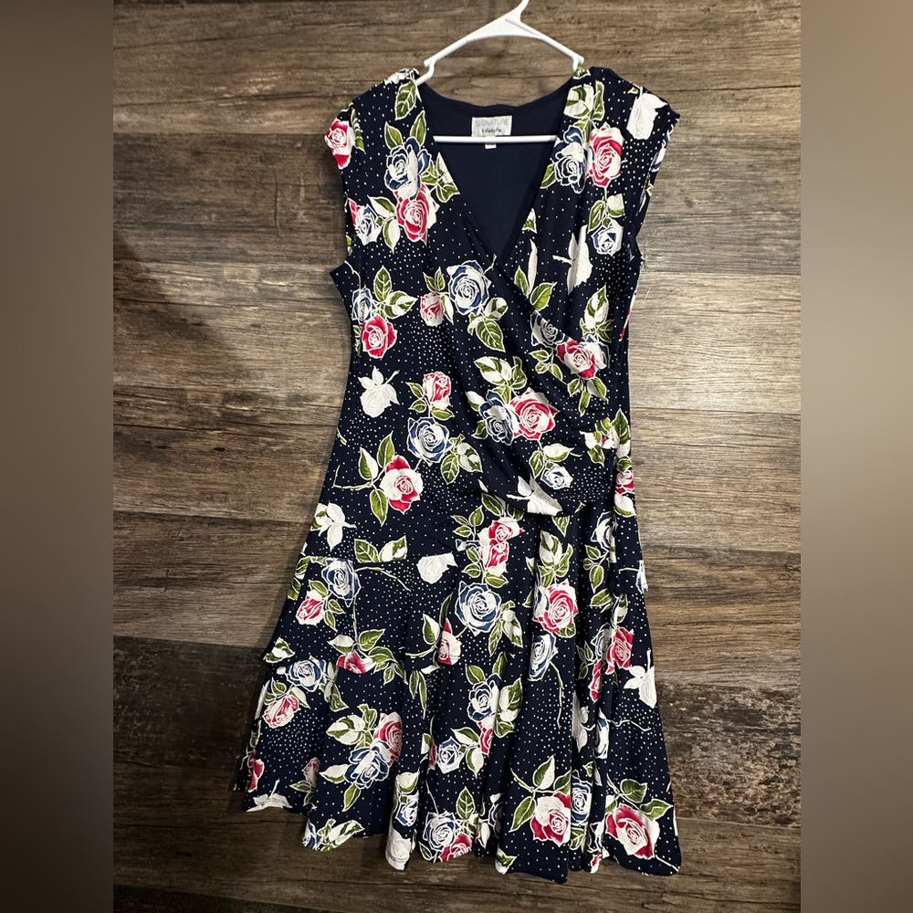 Robbie Bee Navy Floral Rose Midi Dress